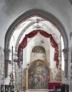 église d'Olloix (63), le chevet avant la restauration  